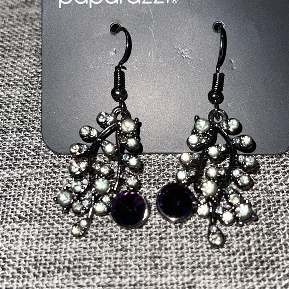 Paparazzi earrings - Picture 2 of 3